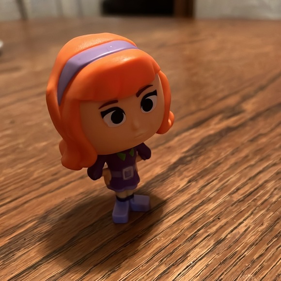 Daphne Blake Bubble Head Figure From Scoopy Doo Cartoon - Picture 5 of 8